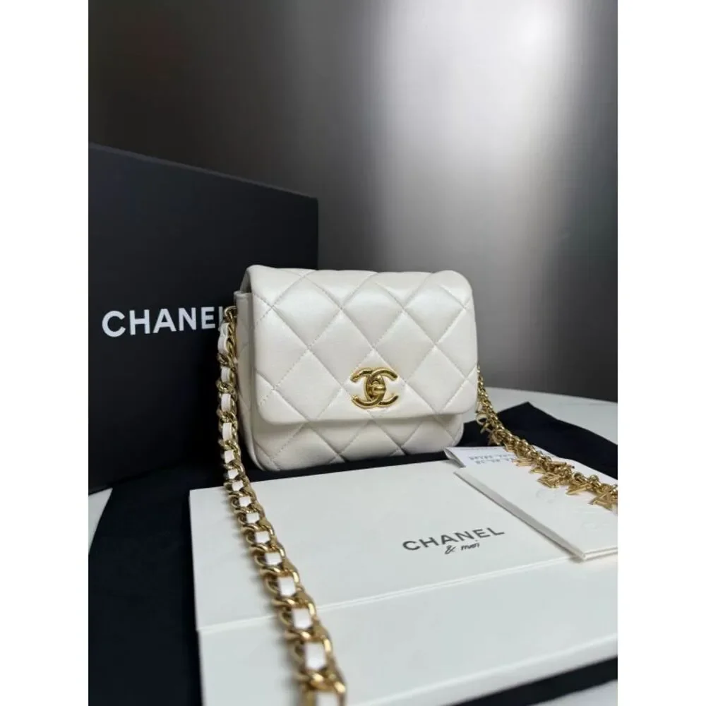 Chanel Women Pre-Loved Bag Very Good Condition